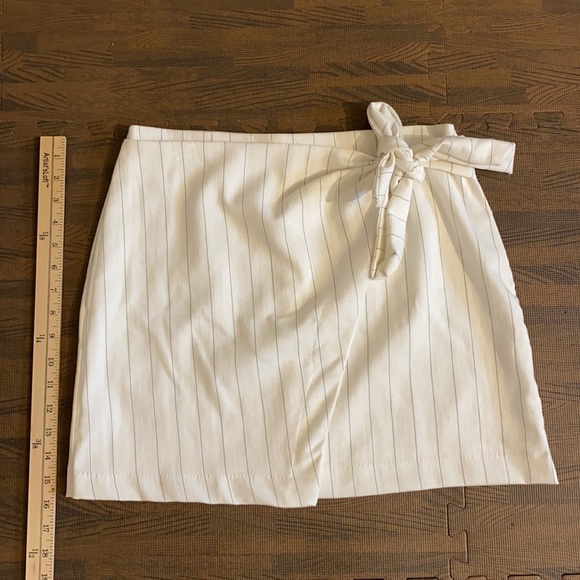 NWOT| Belle Vere | Tie Skirt - Picture 8 of 12